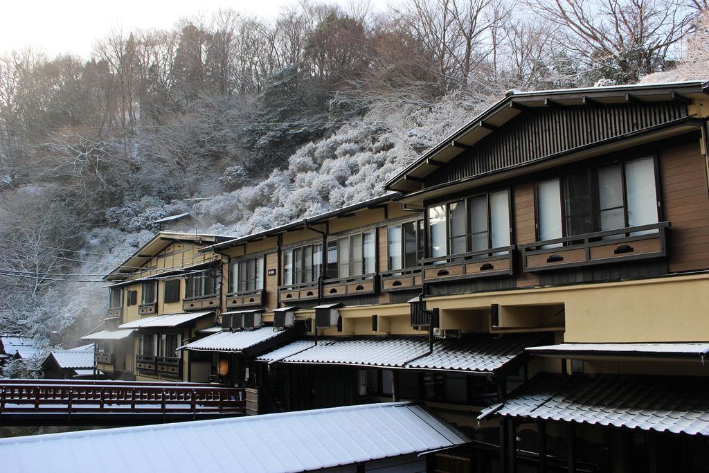Kurokawa Onsen Yama No Yado Shinmeikan Minamioguni Exteriör bild